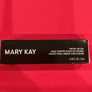 Mary Kay Limited Edition Tinted Lip Oil Berry (Baie) New in Box
